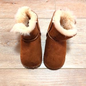 Chestnut Suede Erin Baby Uggs